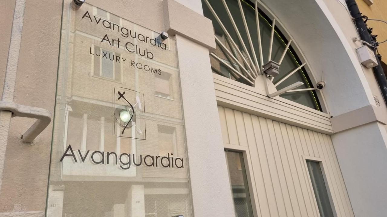 Avanguardia Art Club Ferrara Luaran gambar